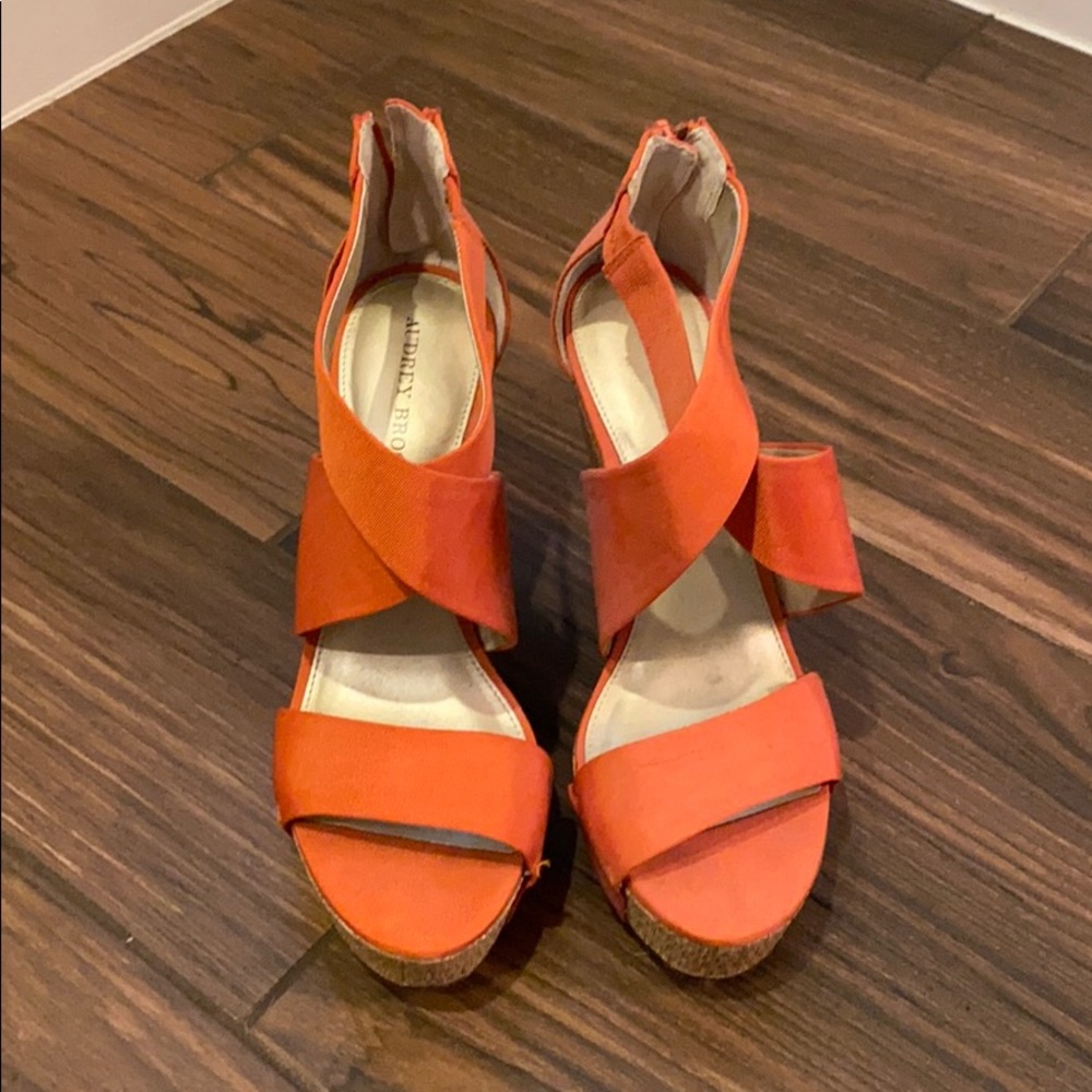 Orange beach heels!